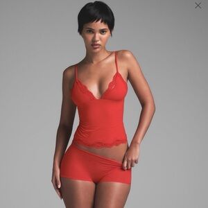 Skims NWT Fits Everybody Lace Triangle Cami